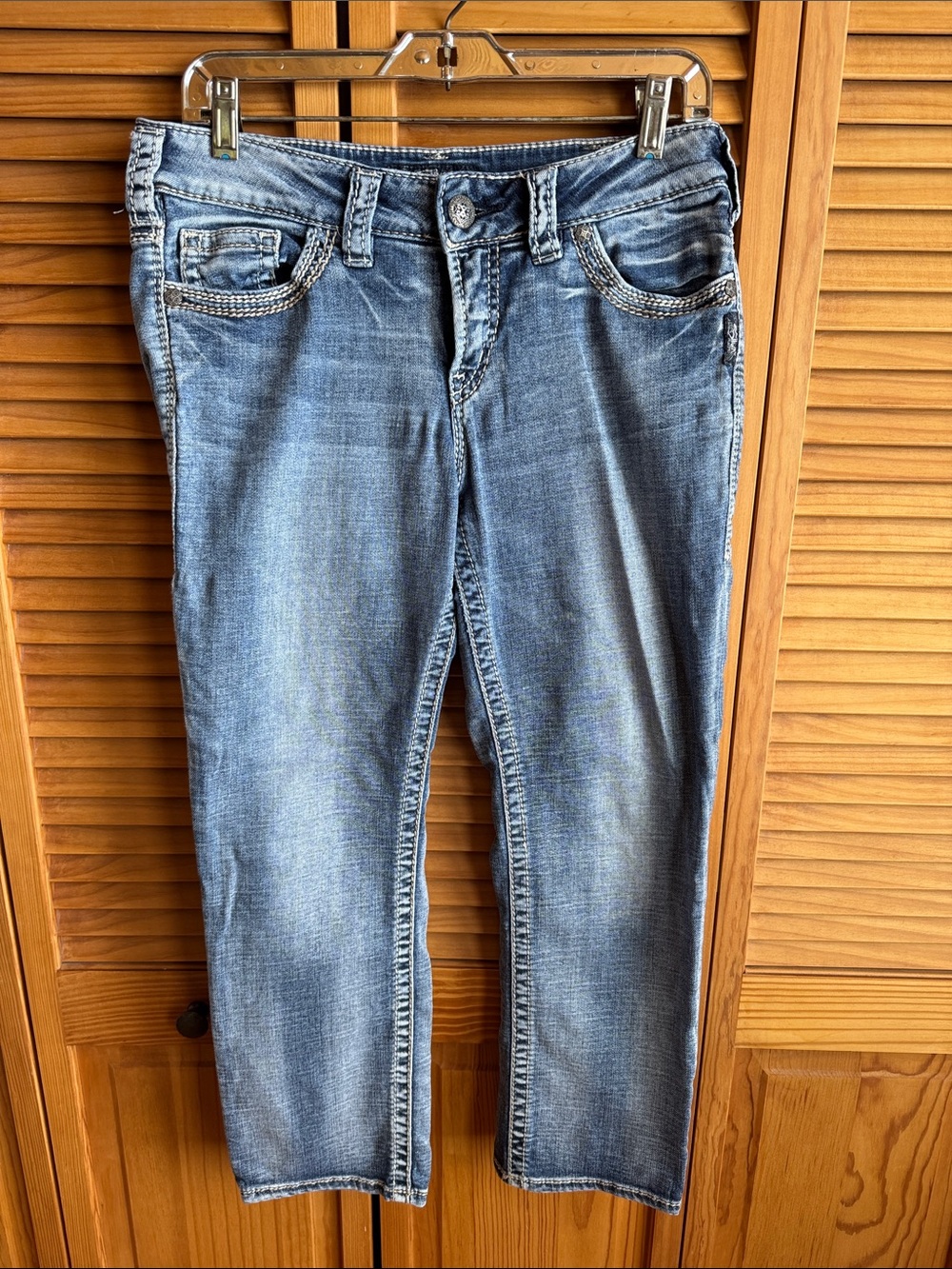 SILVER SUKI Cropped Light Wash Denim Jeans W31